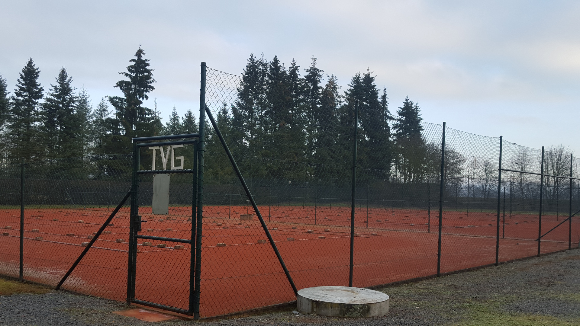 Tennisplatz Geisling